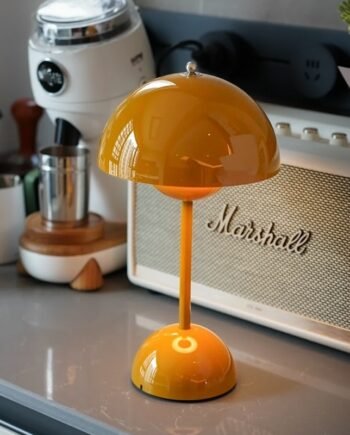 Retro Bud Table Lamp Atmosphere Wireless Charging Table Lamp